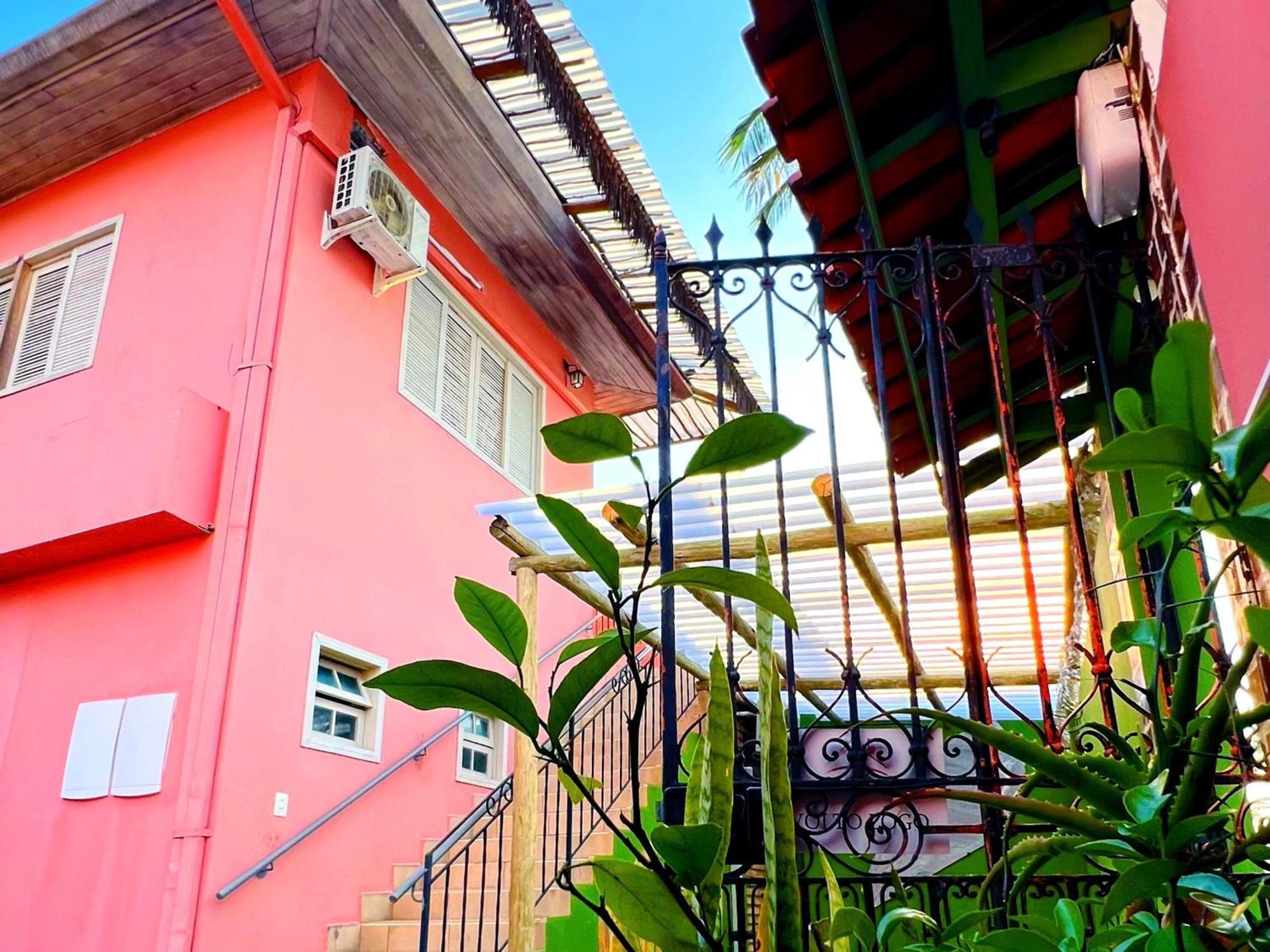 Pousada Casa Rosada Ilhabela Buitenkant foto